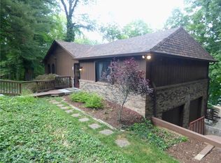 8353 S Jurist Ln, Trafalgar, IN 46181