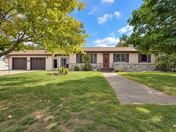 N120 Lynch St, Stephenson, MI 49887