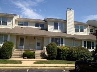 41 Westlake Ct, Somerset, NJ 08873