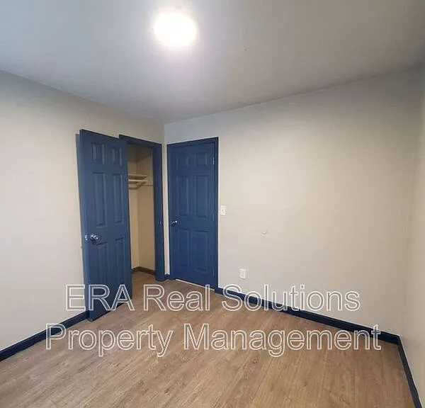 1038 14th Ave — Photo 11