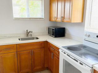 1960 SW 41st Ave APT 2, Fort Lauderdale, FL 33317