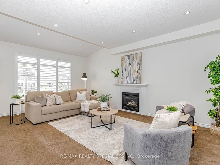 117 Norma Cres #MAIN UPPER — Photo 7
