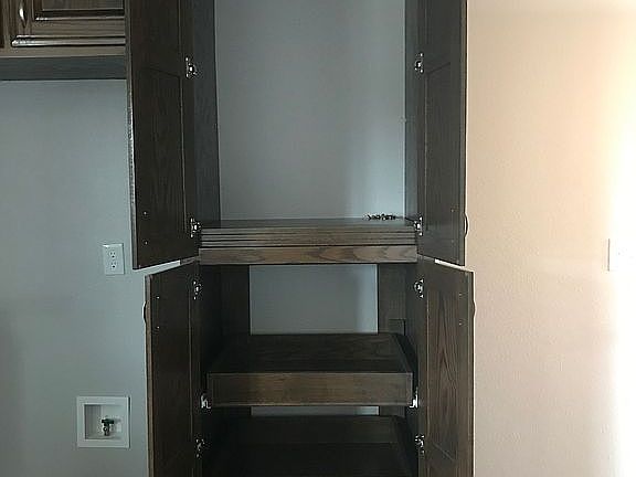 4th image of 5606 Horseshoe Dr