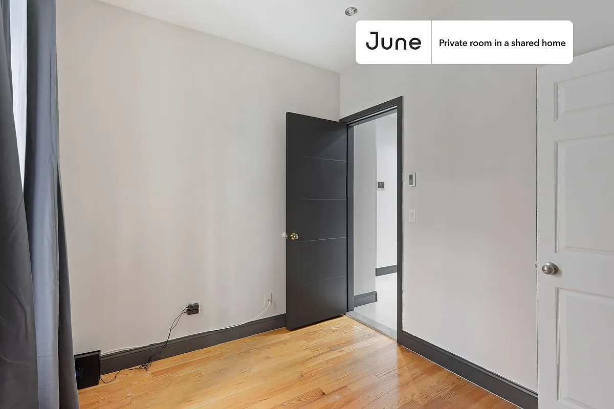 Full bedroom in 3 bed/1 bath home in Upper West Side #756 C — Photo 4
