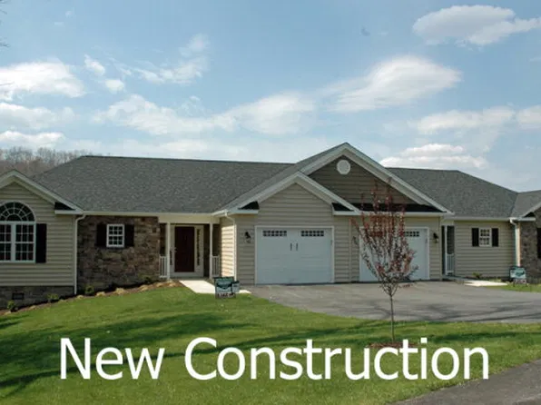111 Creekside Ct, Bluefield, WV 24701