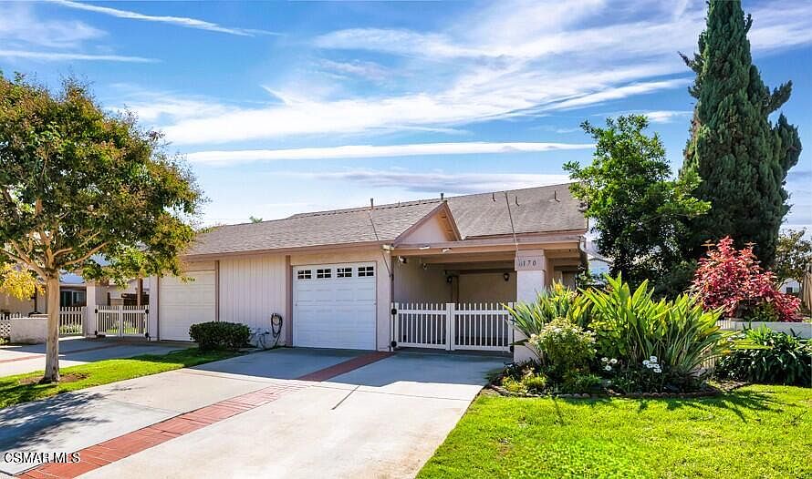 1st image of 170 W Spanish Moss Pl