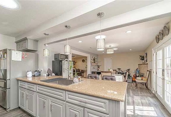 5th image of 2810 W Stonybrook Dr