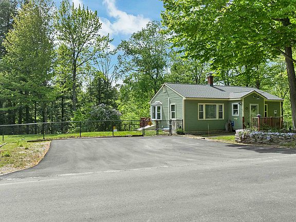 2nd image of 81 Ramblewood Circle