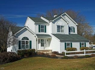 620 Christian Ln, Branchburg, NJ 08876