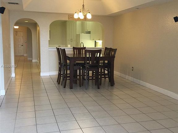 3rd image of 10710 NW 66th St APT 313
