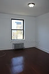 Rented by Bouklis Group