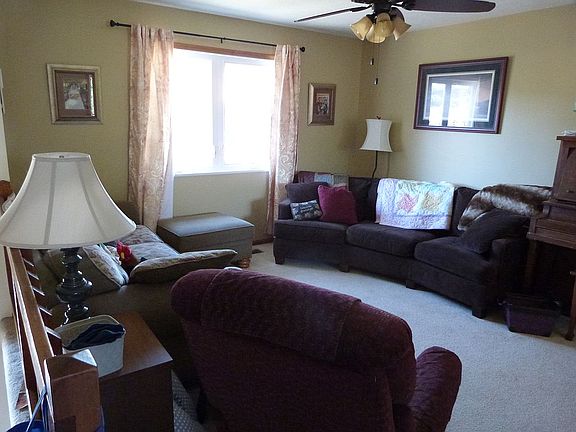 3rd image of 20559 Binney St