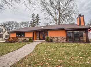 212 W Saveland Ave, Milwaukee, WI 53207