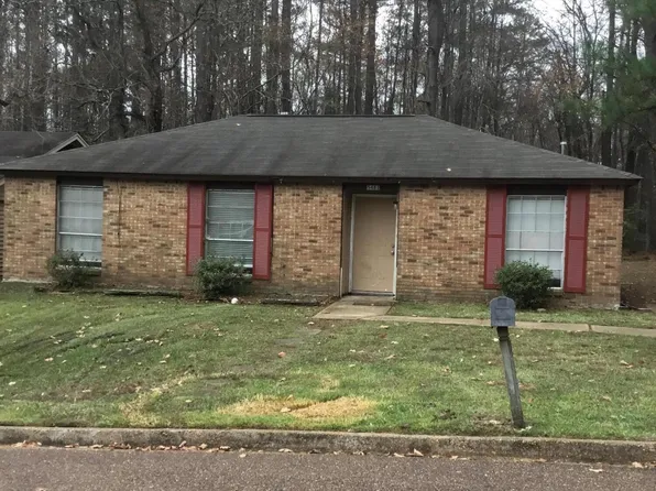 5483 Brookhollow Dr, Jackson, MS 39212