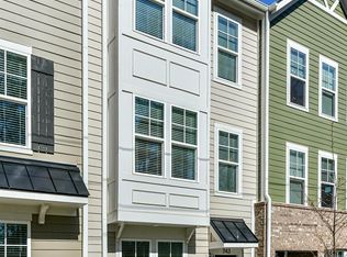 743 Beaty St #18, Davidson, NC 28036