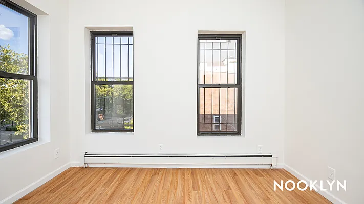Rented by Nooklyn NYC LLC | media 9