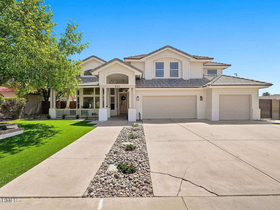 1st image of 931 E ENCINAS Avenue