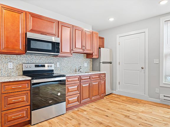 2nd image of 6942 Torresdale Ave Floor 2