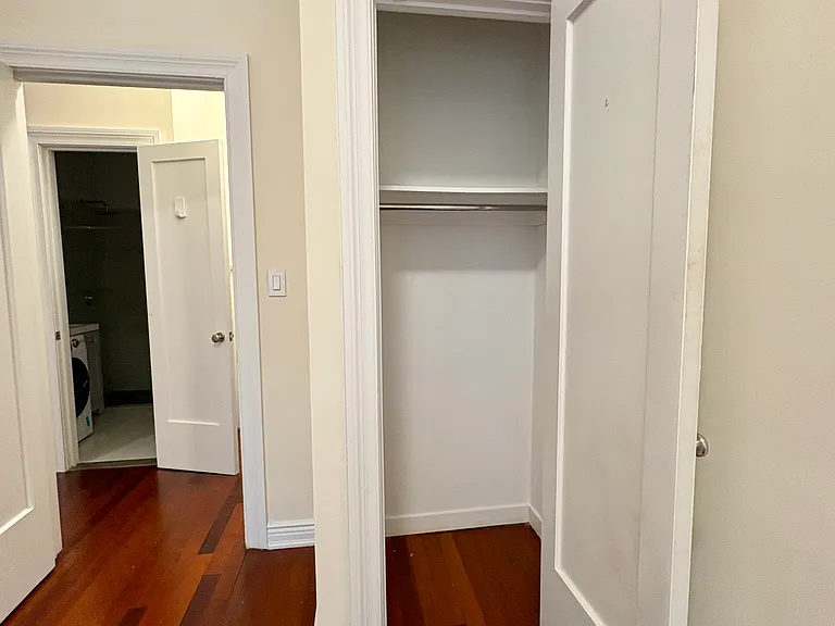 115 W 57th St #3F — Photo 9