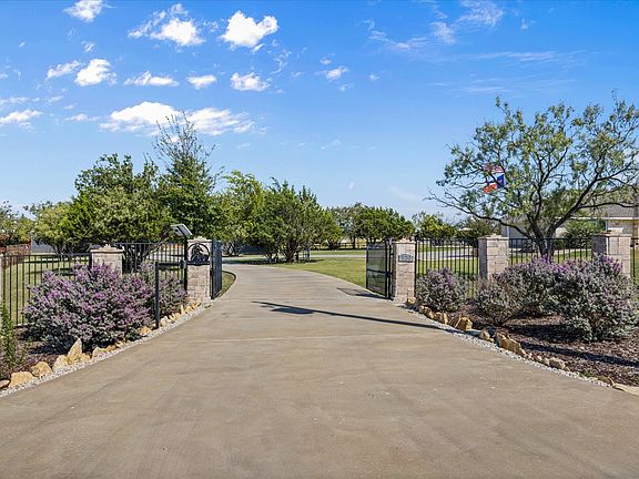 2nd image of 120 Private Road 2658 Rd
