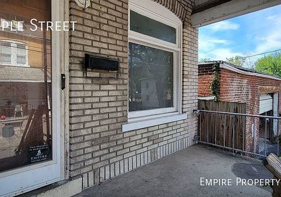 2nd image of 236 E Maple St