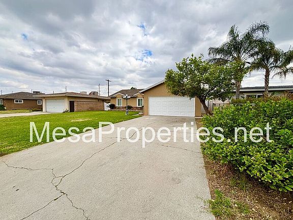 2nd image of 17571 Deodar Ave