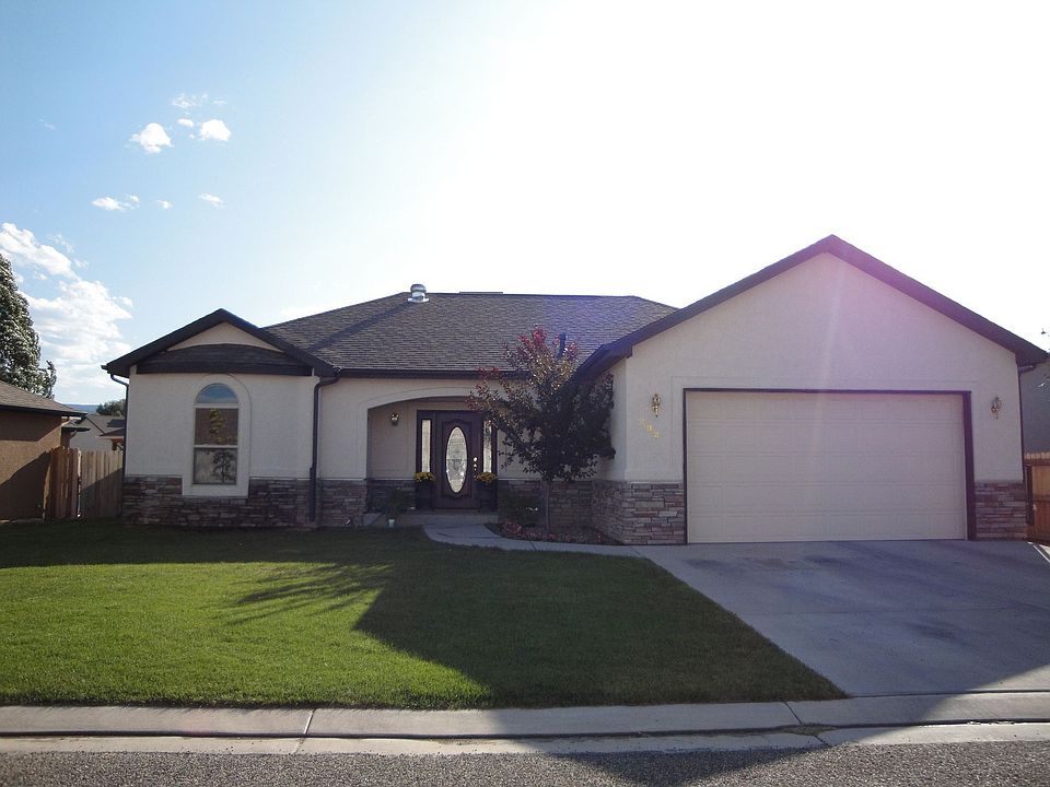 1st image of 292 Westwater Cir