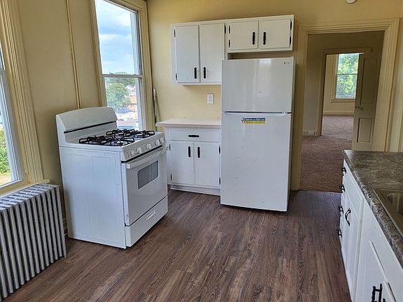 4th image of 235 W Main St #B