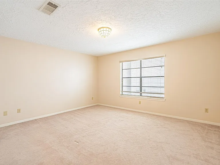 2306 Potomac Dr #B — Photo 17