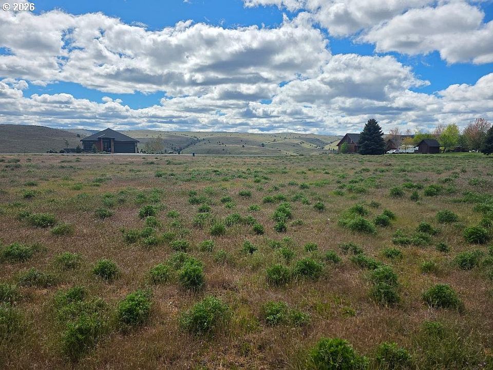 1st image of 205 Little Lake Rd