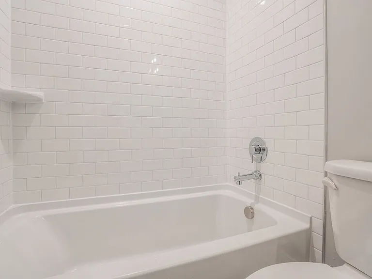 310 E Lanvale St — Photo 10