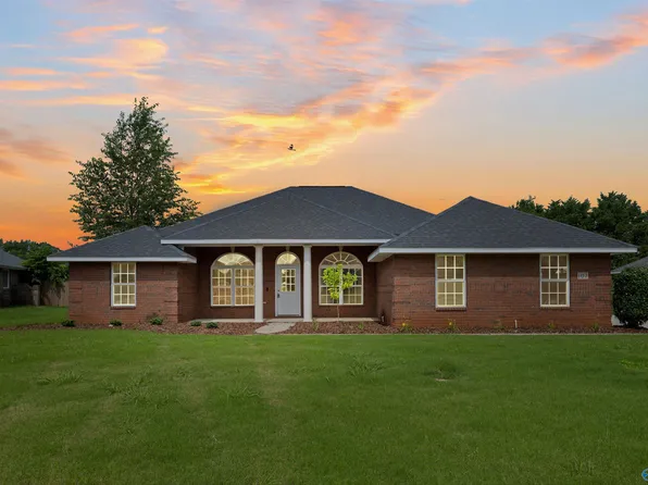 107 Coldsprings Dr, Harvest, AL 35749