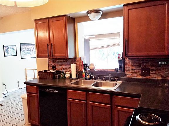 4th image of 8425 Tamarino Way