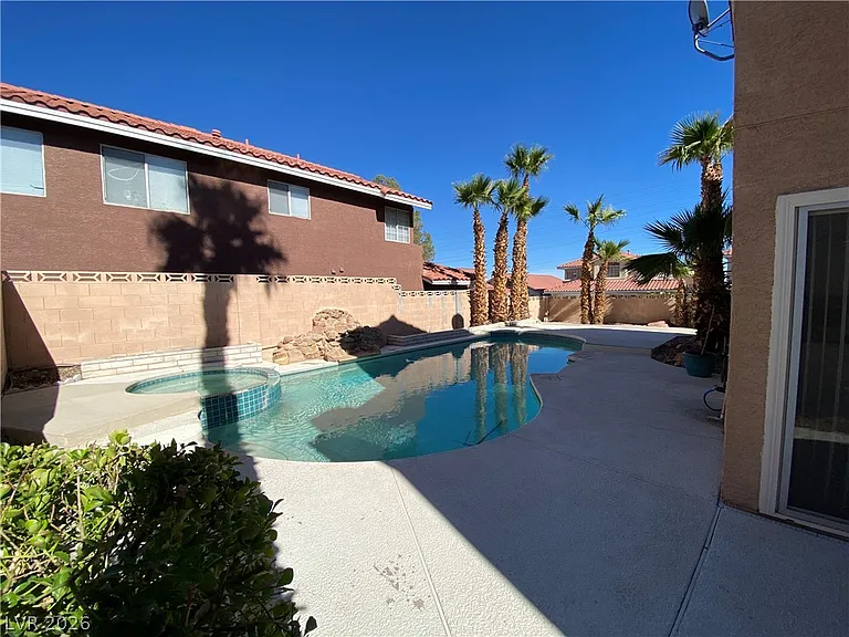 7604 Cruz Bay Ct — Photo 34