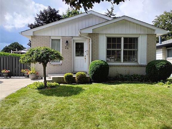 4th image of 24 Grenoble Rd