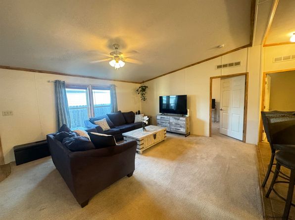 603 Broken Wheel Ct, Cheyenne, WY 82007