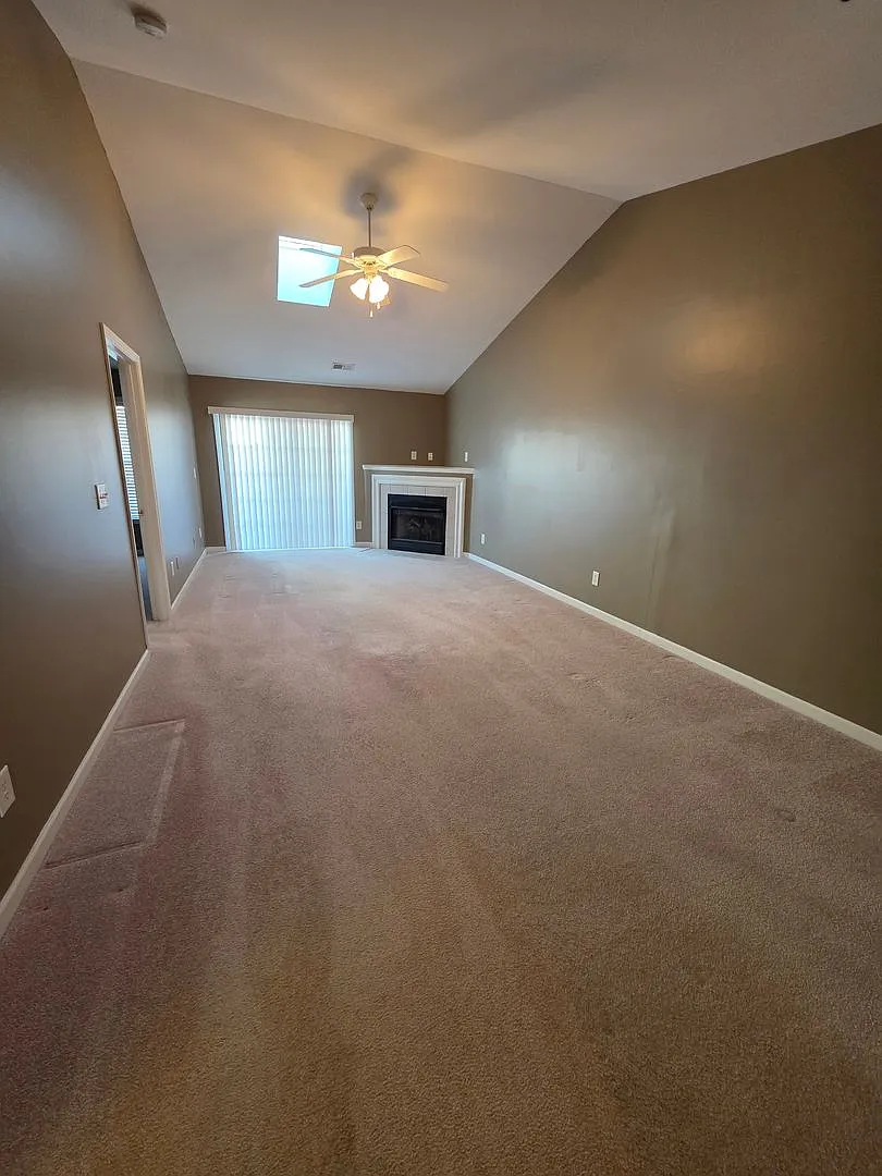 Building Photo - 7838 Woodpark Dr