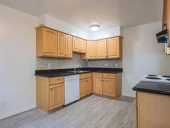 5th image of 642 Hollenbeck Ave APT 1