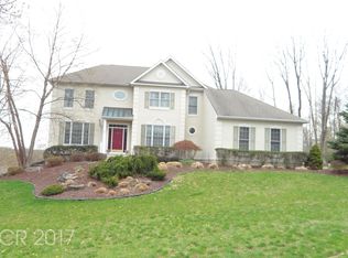 11 Split Rock Rd, North Haledon, NJ 07508