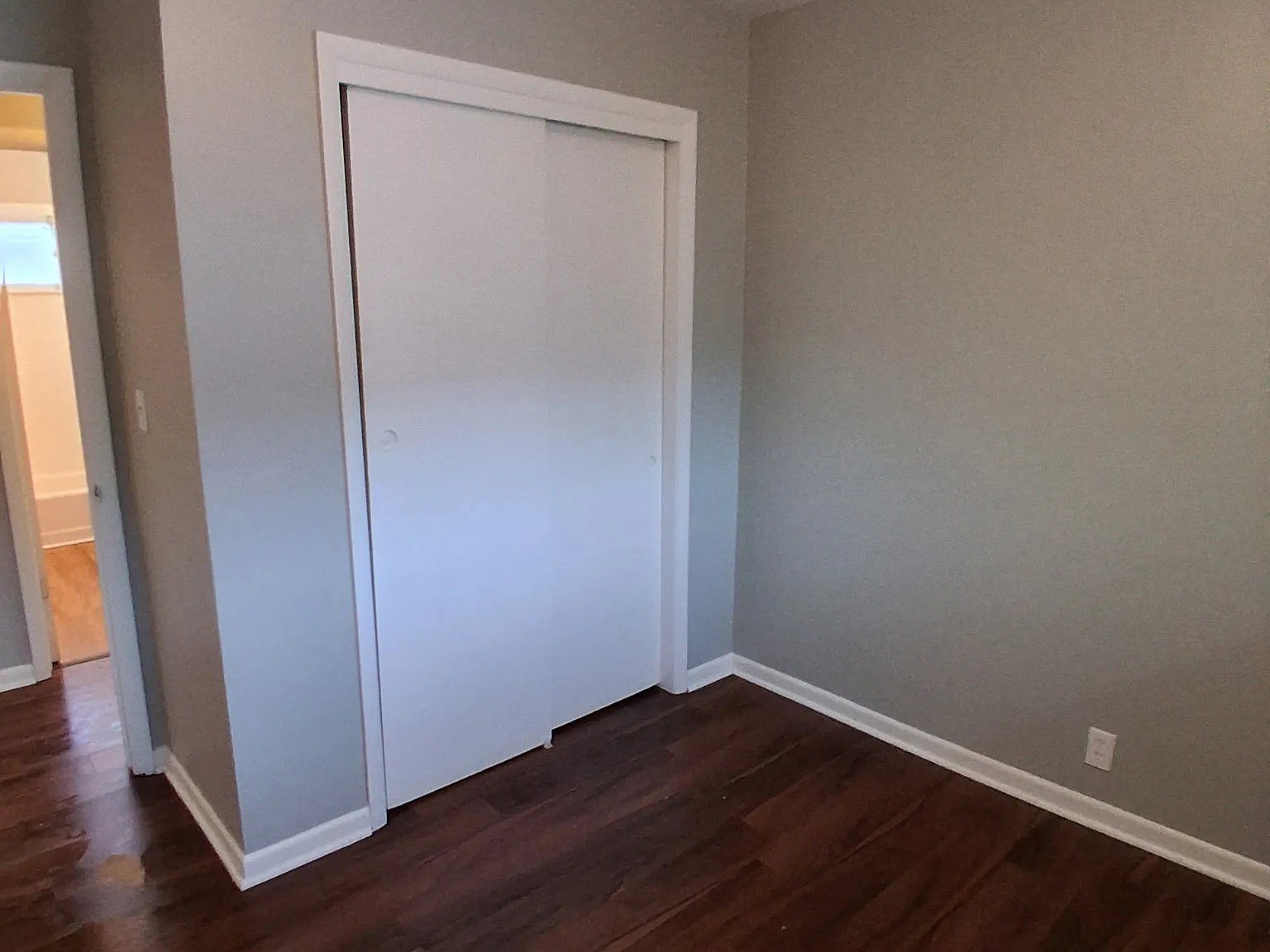 3 bed, $1,305 — Photo 3