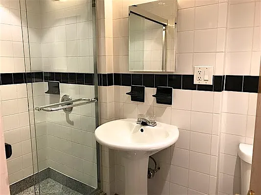 Rented by Friedman Roth Realty | media 26