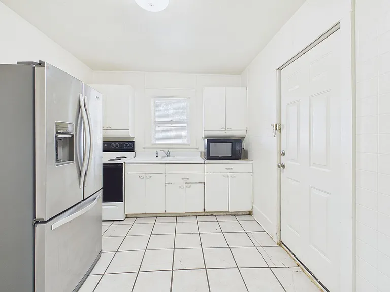 612 SW 17th Ave #B — Photo 11