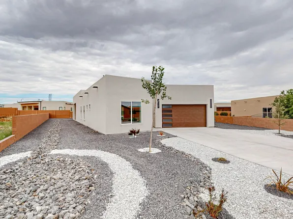 8024 Kibo Dr NW, Albuquerque, NM 87120