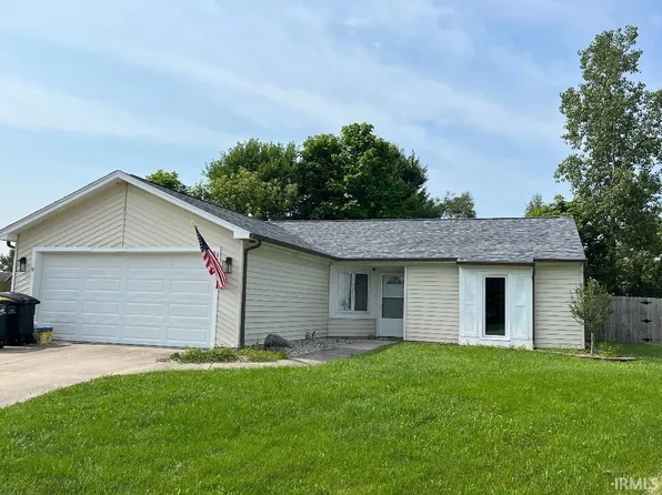 2108 Del Norte Dr, Kendallville, IN 46755