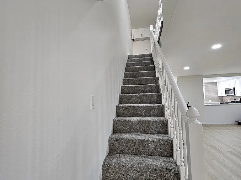 459 E Orange Grove Ave #F — Photo 15