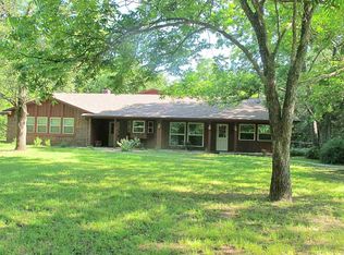136 Gateway Rd, Ardmore, OK 73401