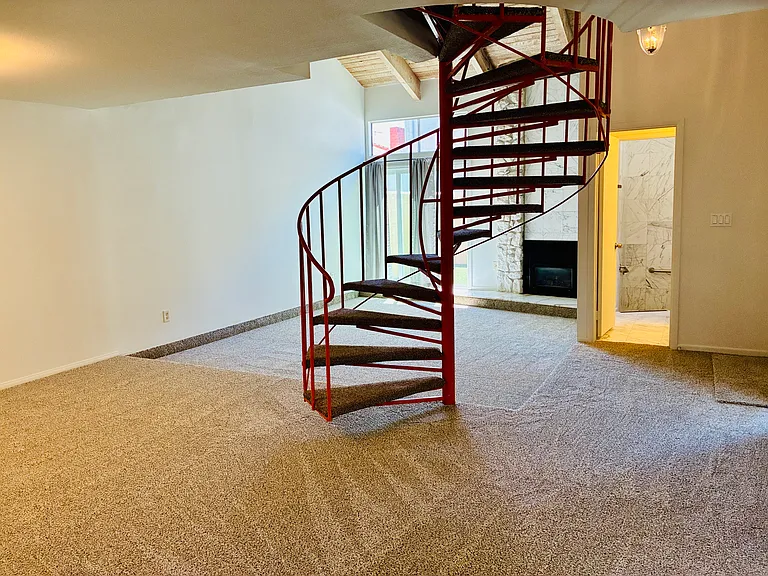16701 Bolsa Chica St #B — Photo 12