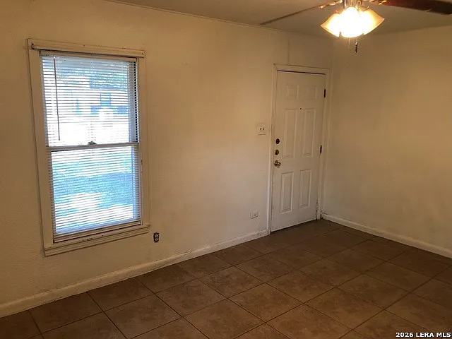 1406 Kendalia Ave #1 — Photo 10