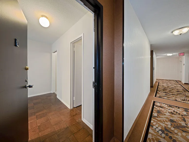 4515 Willard Ave #720S — Photo 6