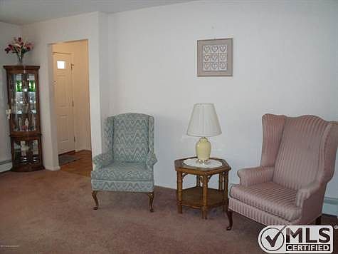 3rd image of 35 Whitaker Dr